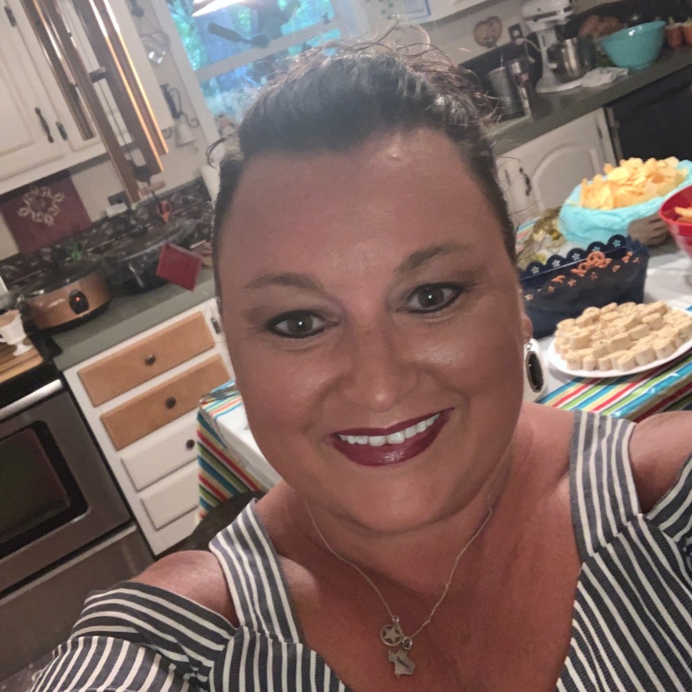 Meet your Posher, Stefanie